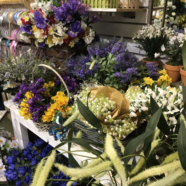 Silk floristry - Birkacre Garden Centre