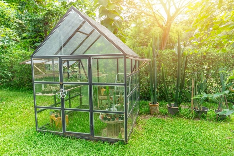 Top 6 greenhouse heating tips
