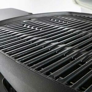 Weber Q2200N Gas Barbecue with Side Tables and Compact Stand - image 3